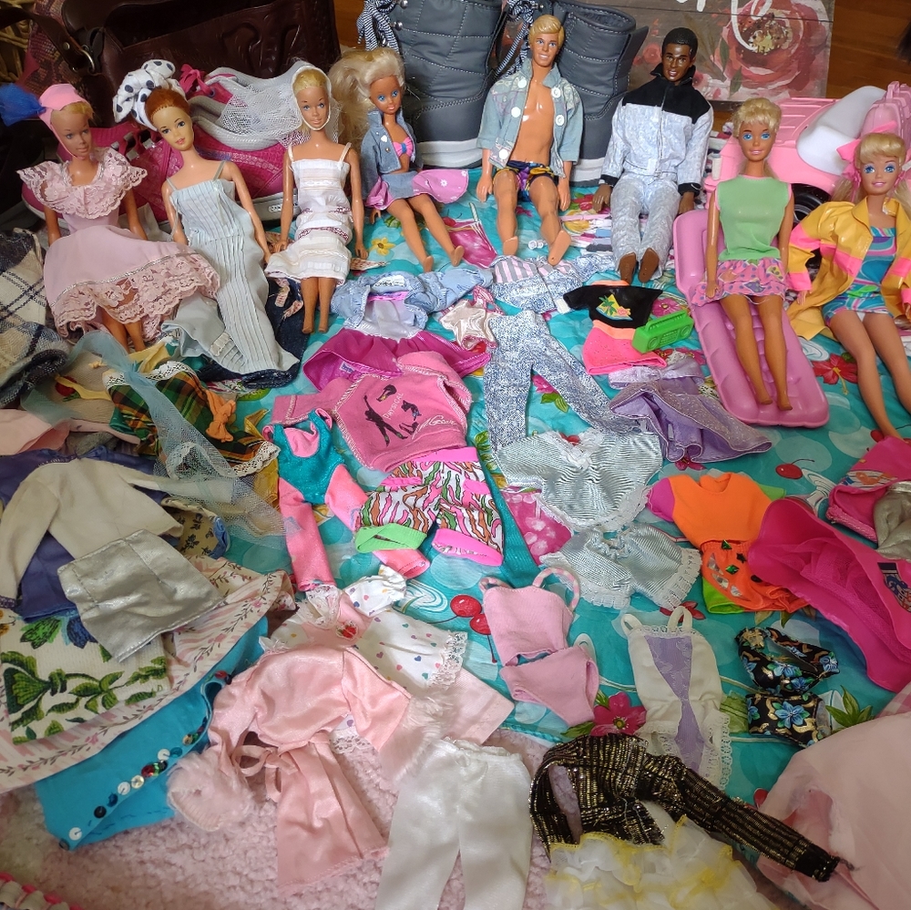 BARBIE DOLLS